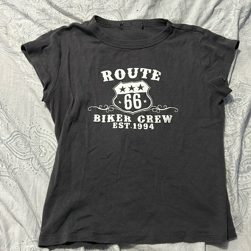 🏍️grey and white route 66 baby tee